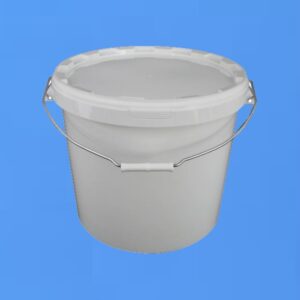 26 LITRE WHITE BUCKET and LID